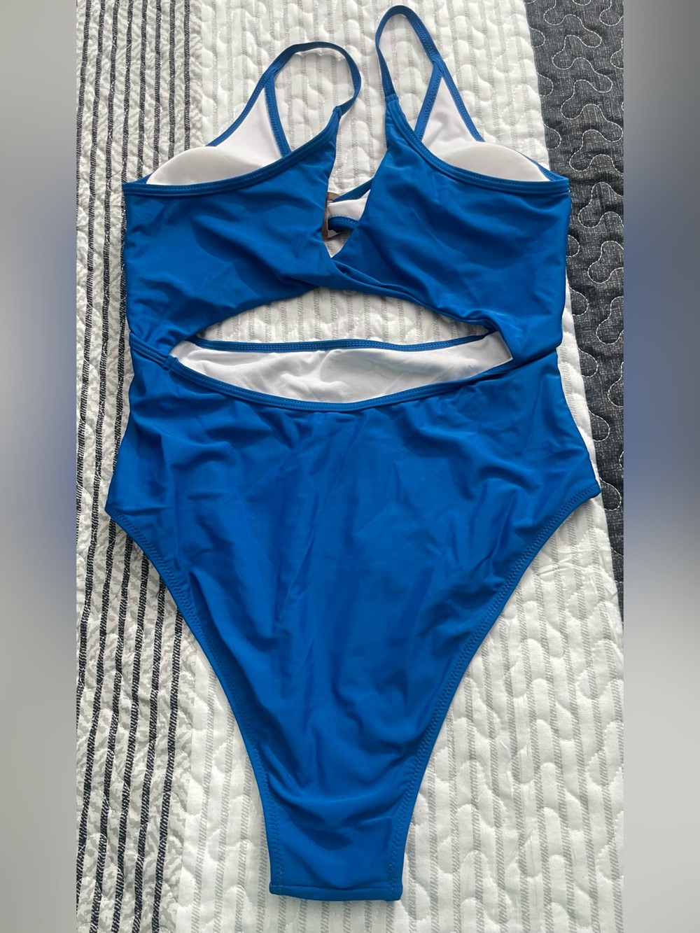 Amazon Royal Blue One-Piece Swimsuit with Front Ring Cutout NWOT - L - Picture 4 of 5